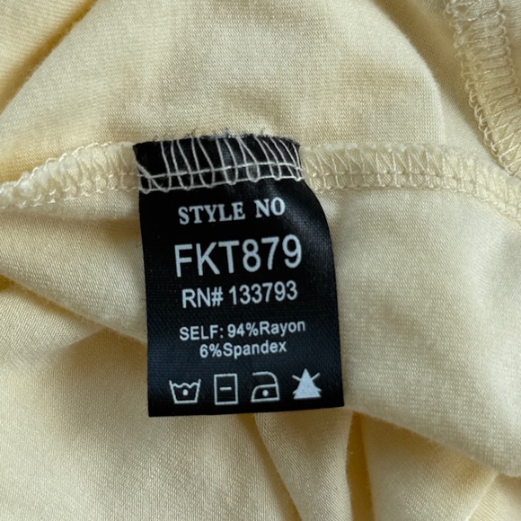 POL Soft yellow high low relaxed fit oversized top lace inserts light yellow - Picture 11 of 15